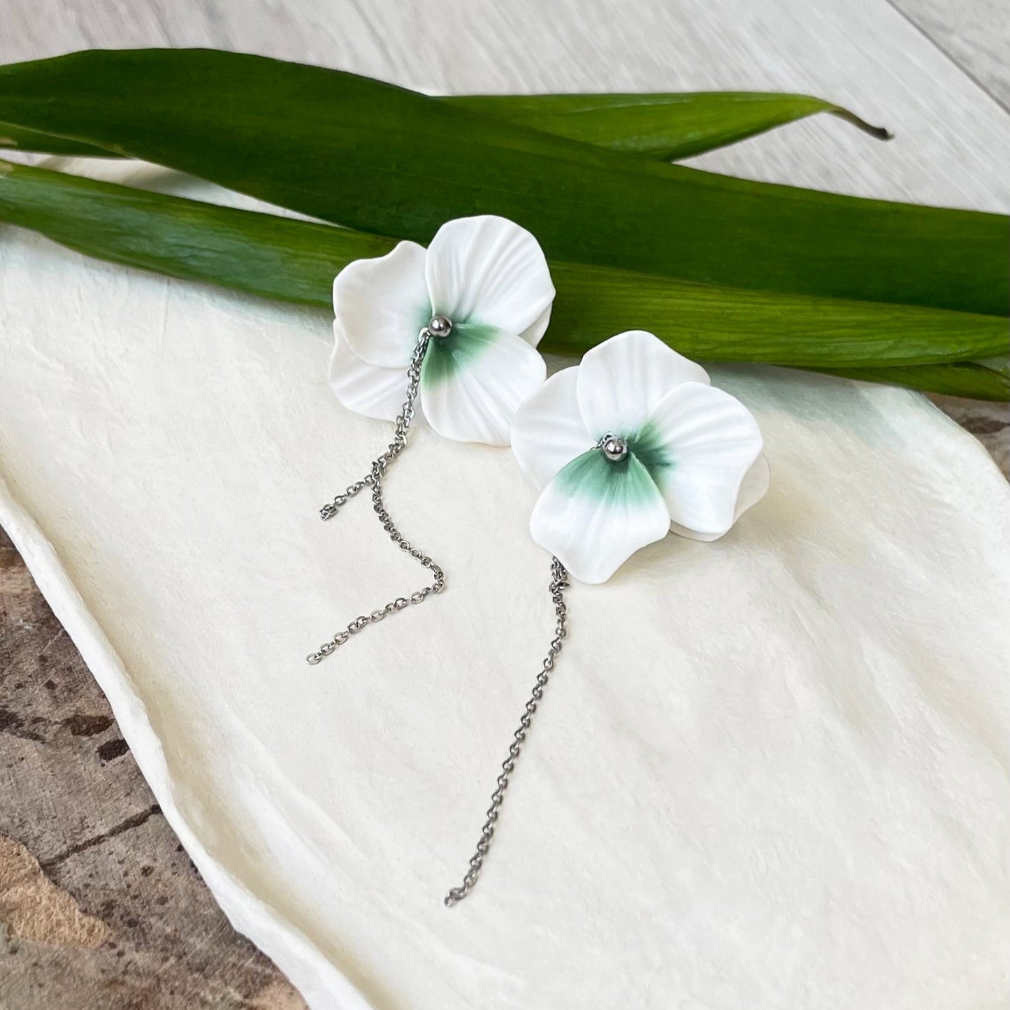 Orecchini le PETIT lilium. | Salvia (silver edition)