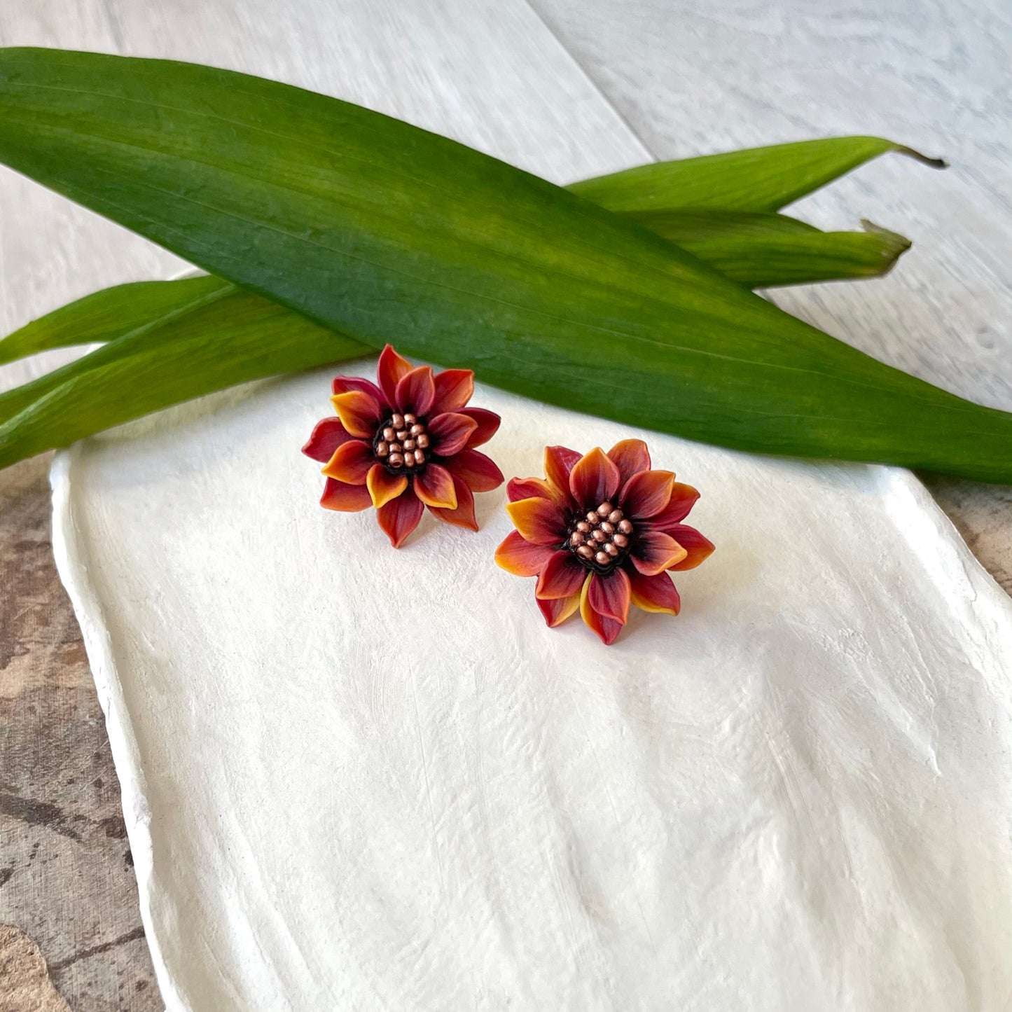 Orecchini MIDI SUNFLOWER. | Bordeaux