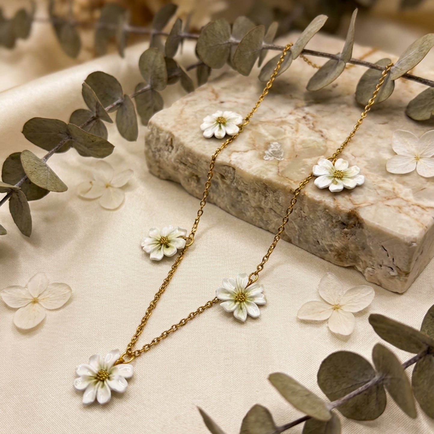 Girocollo MINI Margherita. | Bianco (golden edition)