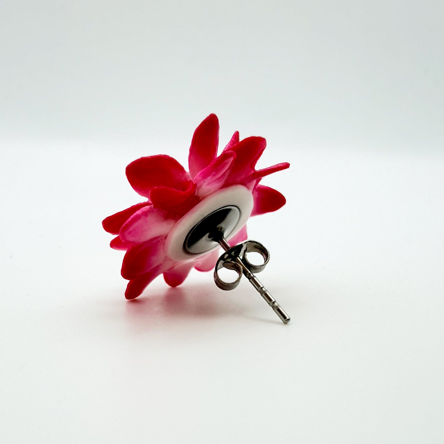 Orecchini GERBERA. | le PETIT | Fucsia