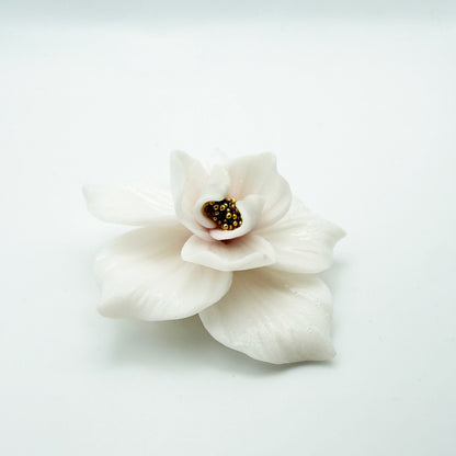 Spilla FIORE DI CARMEN. | le MIDI. | Bianco