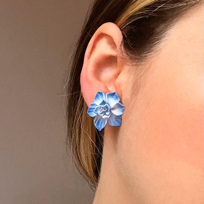 Orecchini FIORE DI LOTO | le PETIT. | Celeste (Seconda variante)