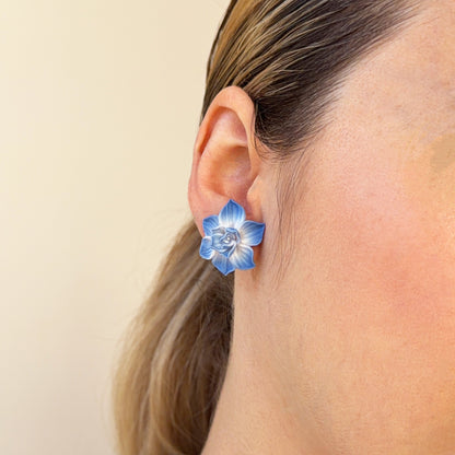Orecchini FIORE DI LOTO | le PETIT. | Celeste (Seconda variante)