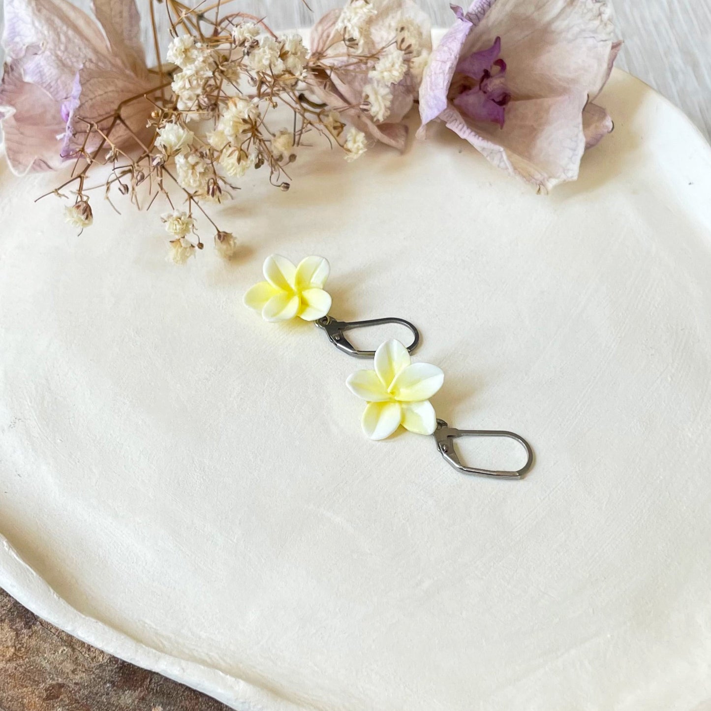 Orecchini Fiore di VAIANA. | HOOP | PETIT - Yellow