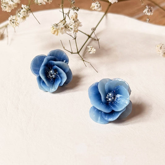 Orecchini LISIANTHUS | le PETIT. | Blu (Seconda variante)